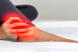 اثر کمبود ویتامین‌ ها بر پاها چیست؟ (اینفوگرافیک)