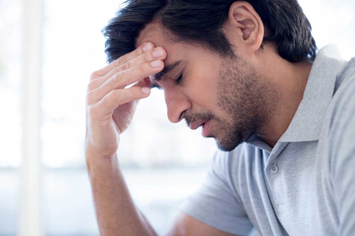 چه زمانی برای سردرد به پزشک مراجعه کنیم؟