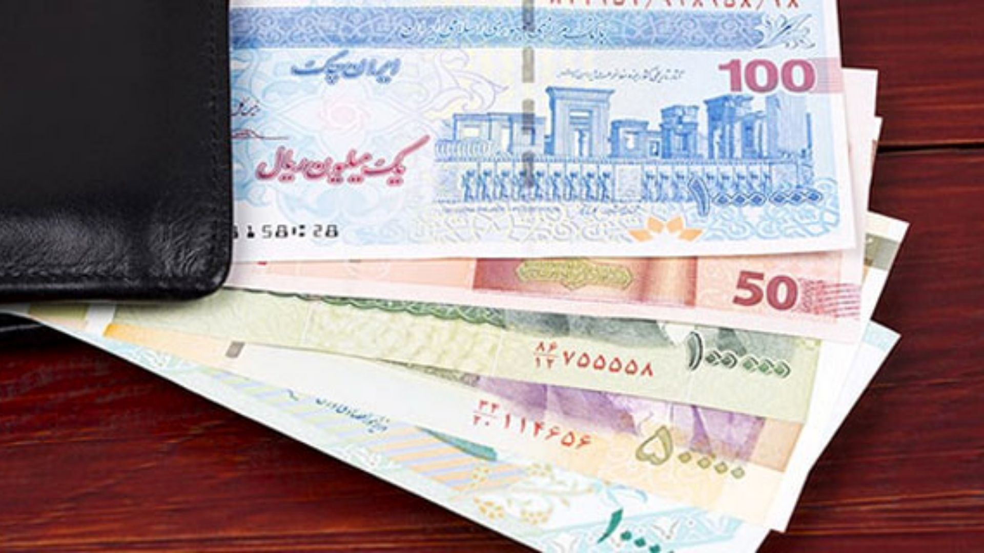 خبر خوش برای کارمندان/ دستور پزشکیان برای افزایش حقوق کارکنان صادر شد 
